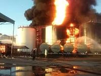 Представители нефтебазы заявили, что неоднократно обнаруживали у резервуаров взрывчатку